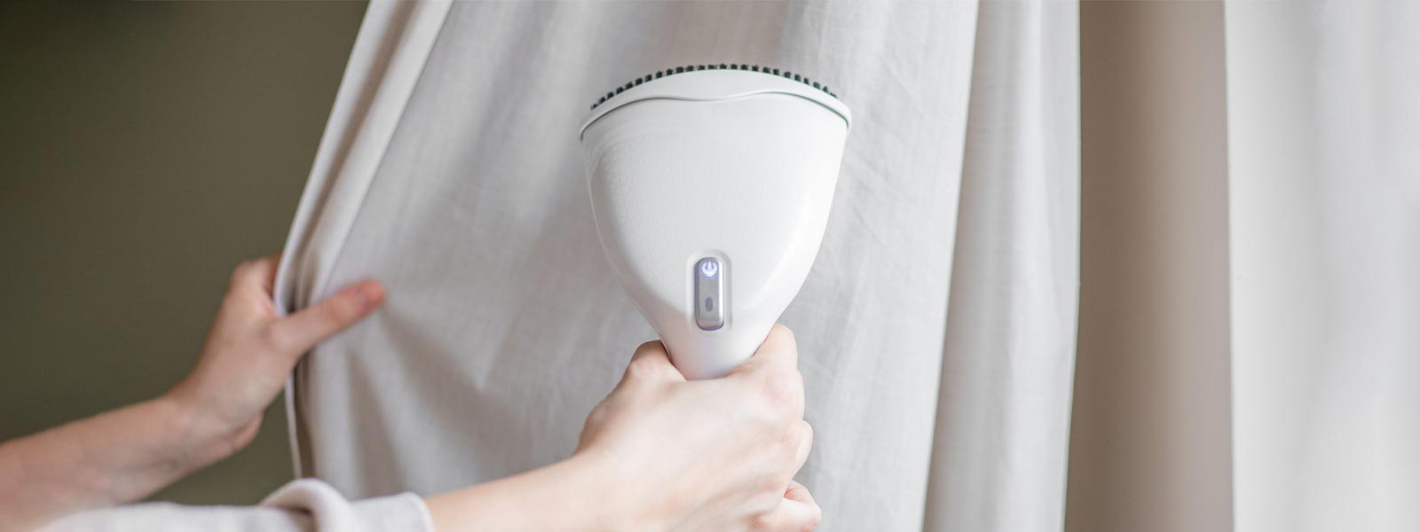 Washing curtains at home with a washing machine